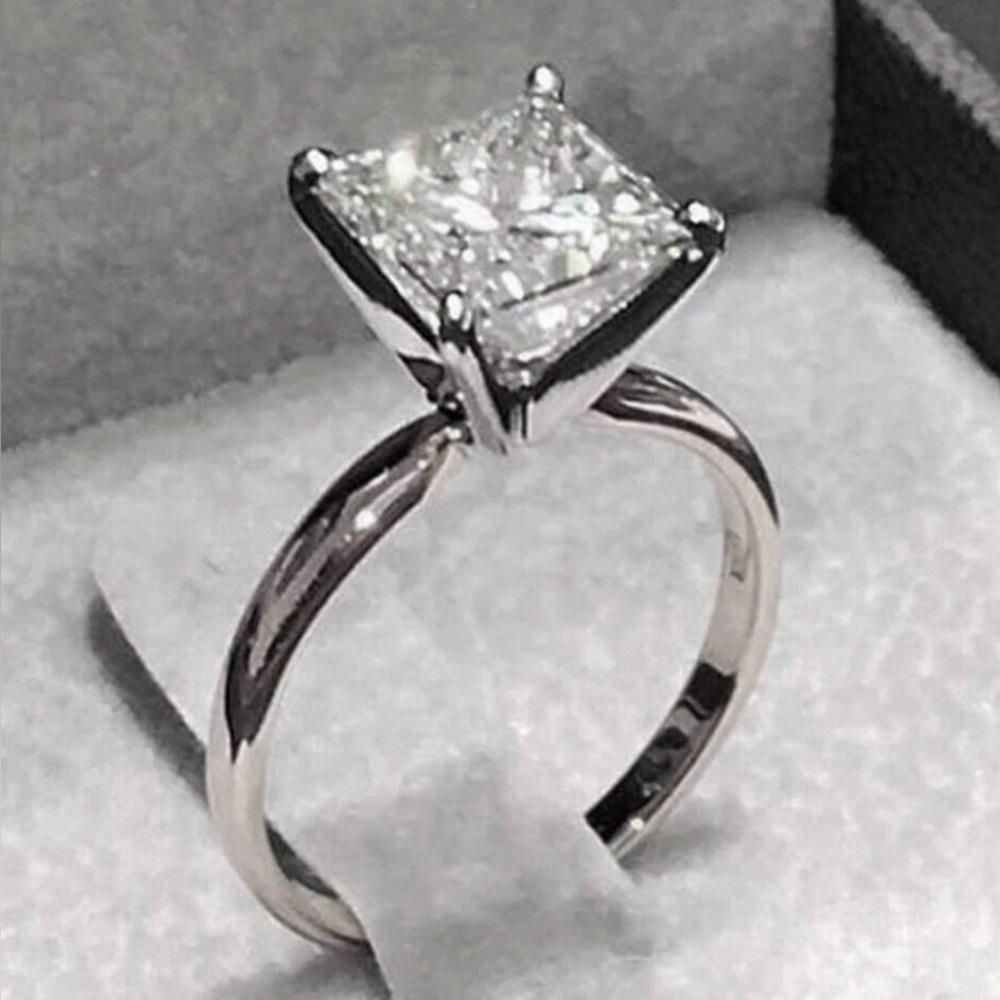 4ct Certified Diamond Princess Cut solid sterling Silver 925 Ring. Size 8